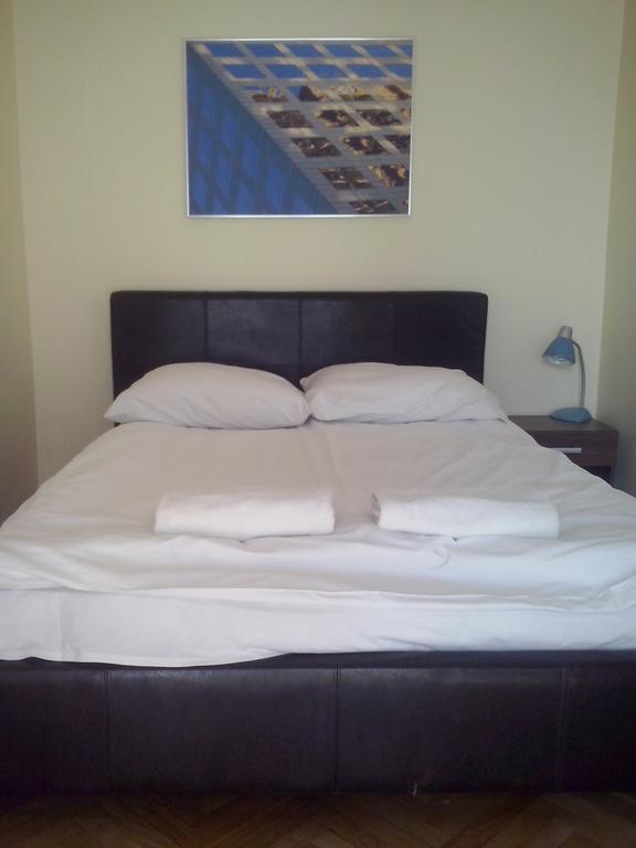 Apartament Familia Apartment คราคูฟ ภายนอก รูปภาพ
